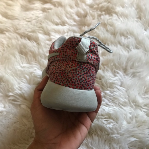 LIMITED EDITION Nike Roshe Run Speckled Pink/Grey - Picture 5 of 7